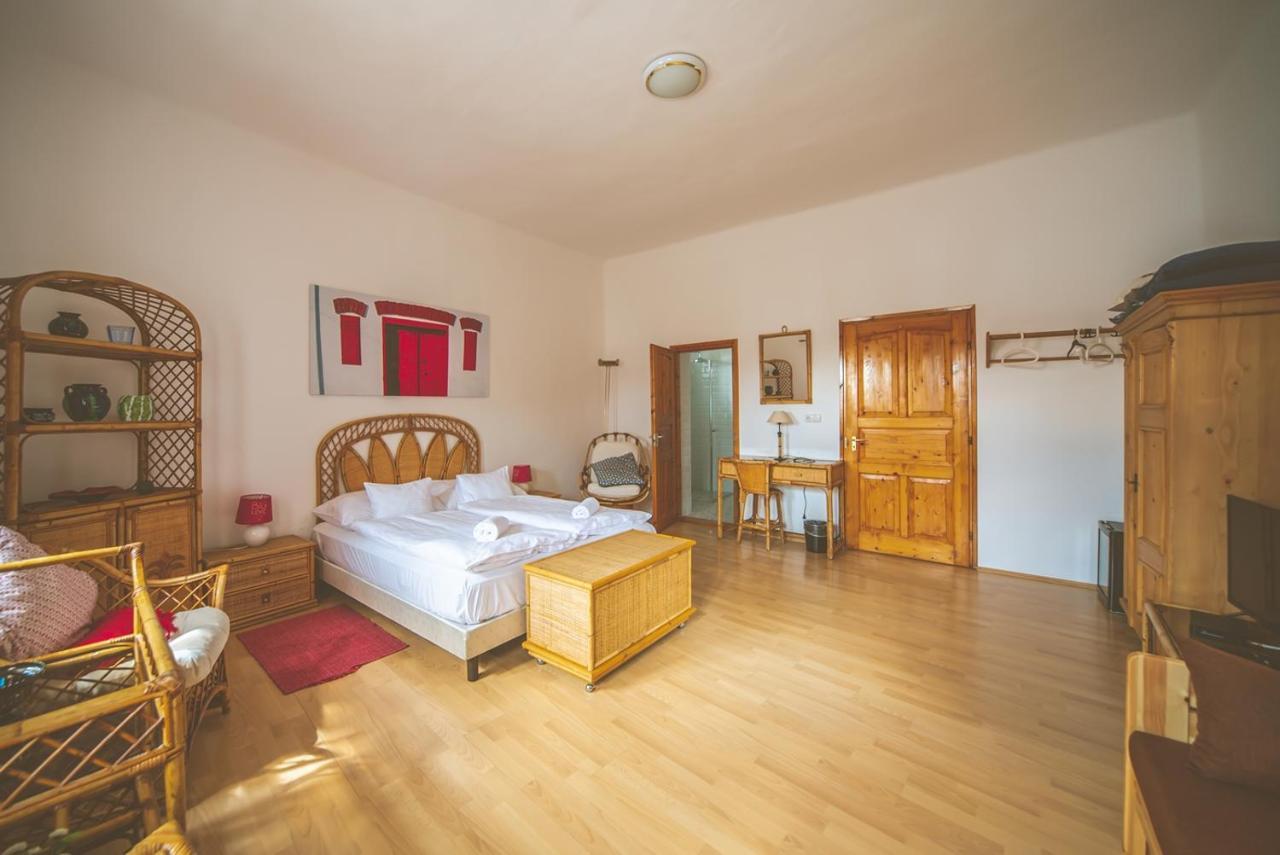Palkonyha Panzio Speiz Gasztromuhely Bed & Breakfast Palkonya Exterior photo